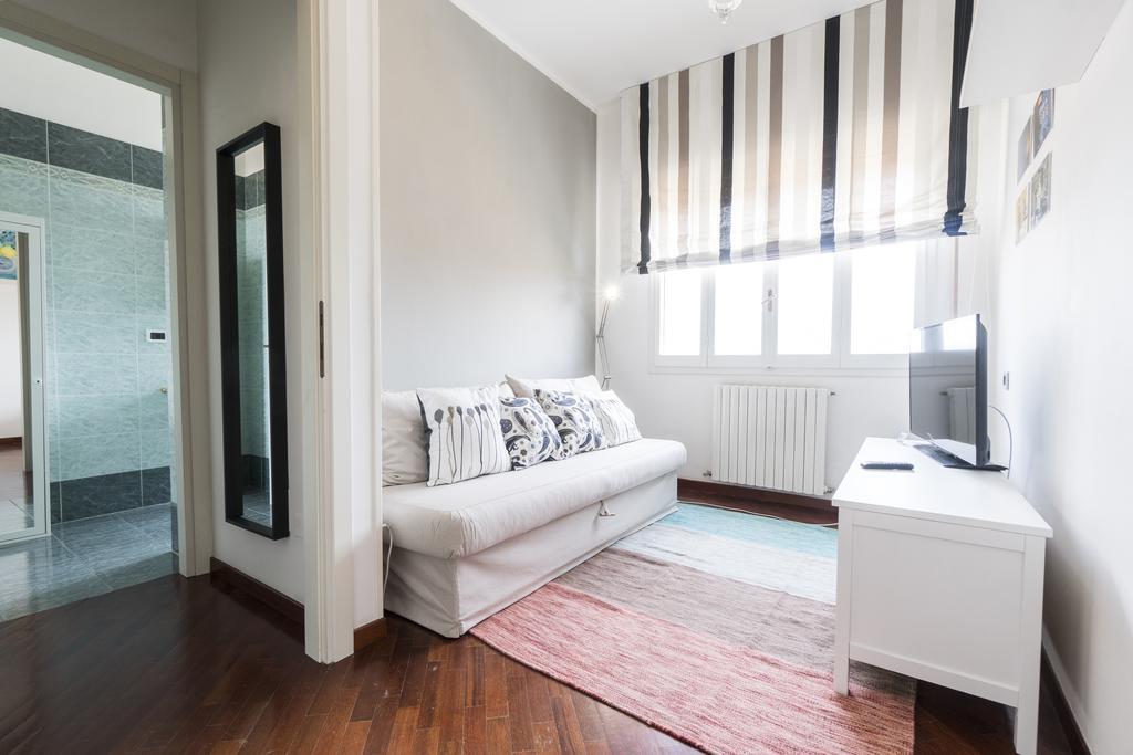 Residence Railway By Studio Vita โบโลญญา ภายนอก รูปภาพ