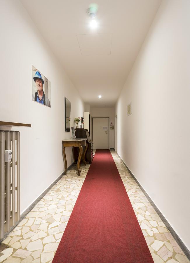 Residence Railway By Studio Vita โบโลญญา ภายนอก รูปภาพ
